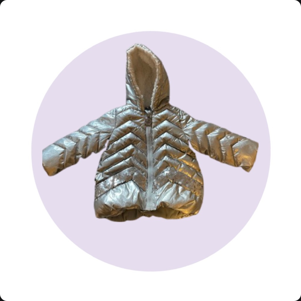 DKNY Metallic Puffer Jacket in Silver/White